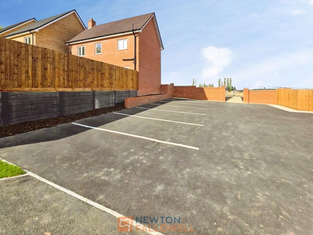 House in Mansfield, Nottinghamshire - View 2