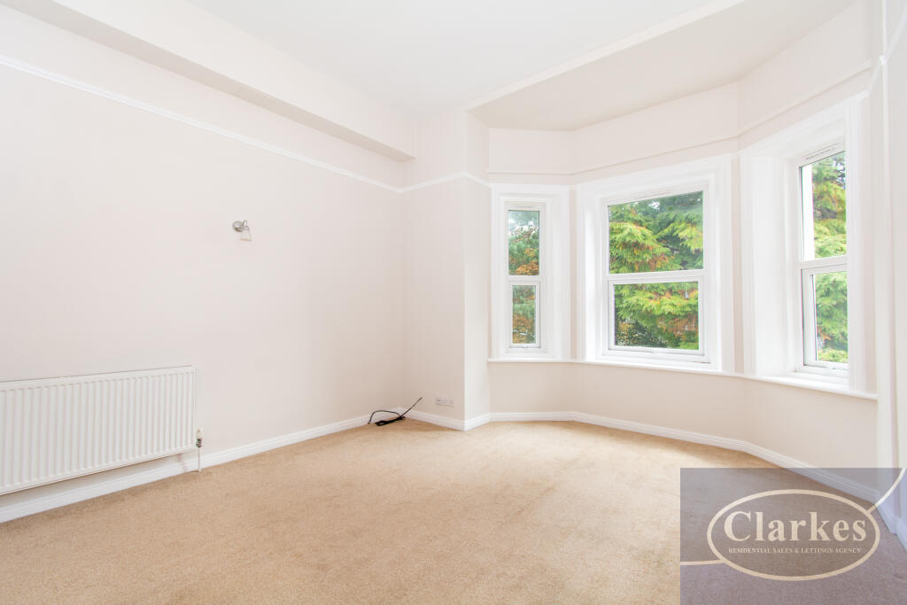 Meriton Court, 87 Lansdowne Road