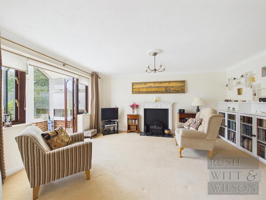 Highgate Hill, Hawkhurst photo 4
