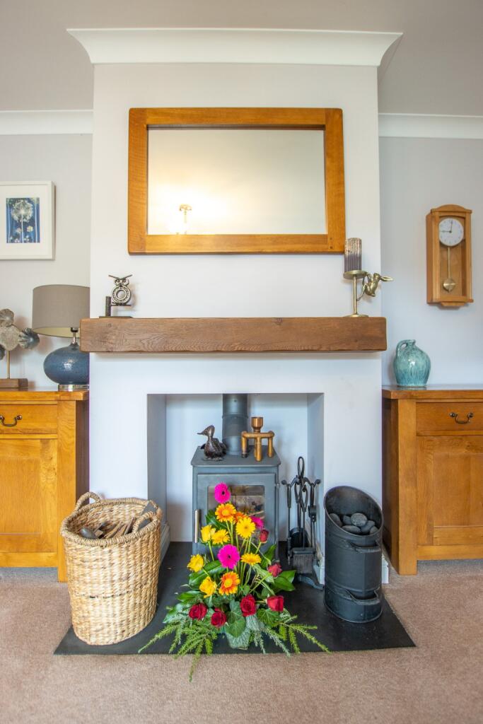 House in King's Lynn and West Norfolk, Dersingham - More