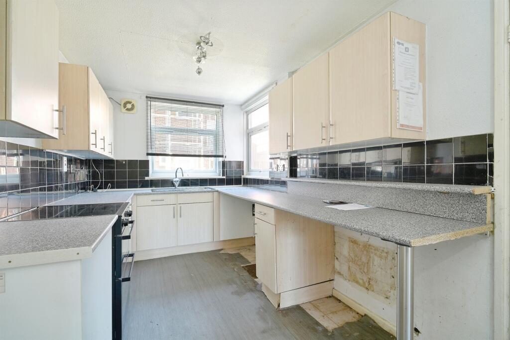 Linton Close, Redditch - View 3