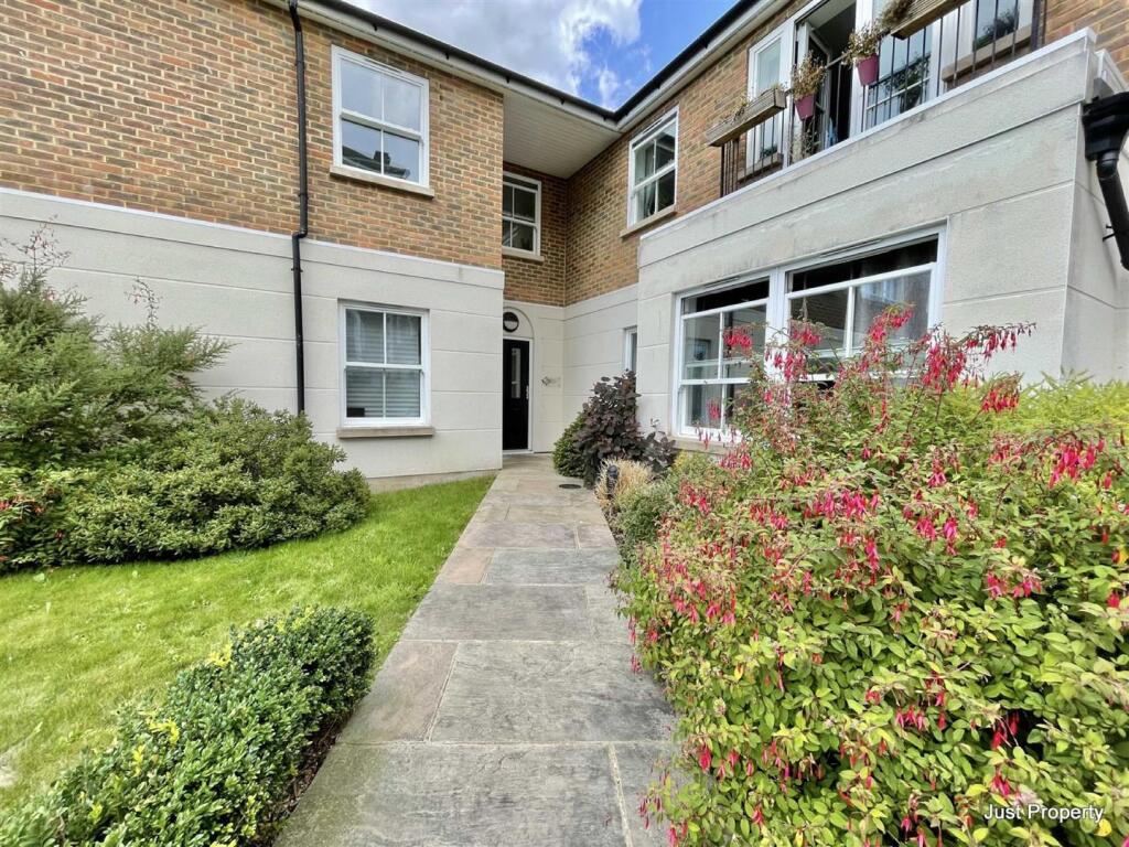 Apartment in St Leonards-on-sea, Bohemia - View 2