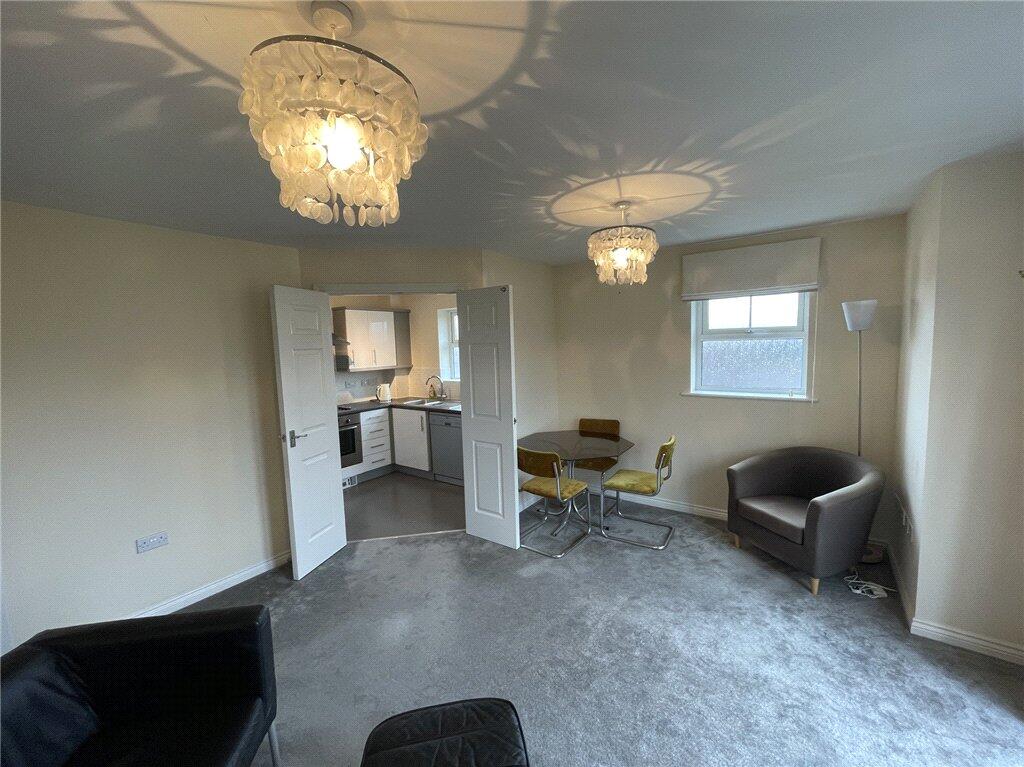 Apartment in Luton - View 3