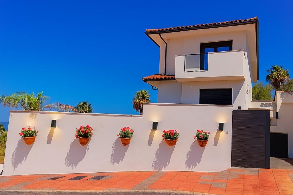 Main image of property: Duquesa, Málaga, Andalusia