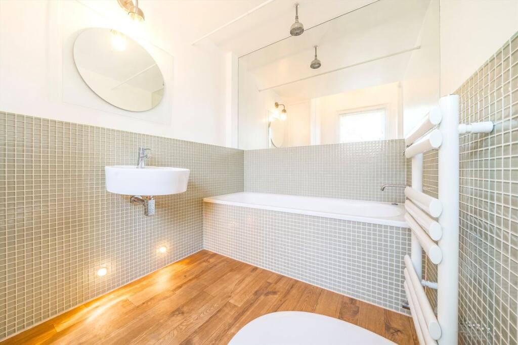 Apartment in London, Park View Estate, Highbury - View 4