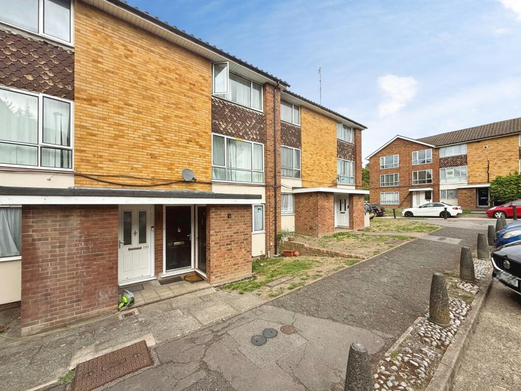 Apartment in Sutton - View 4