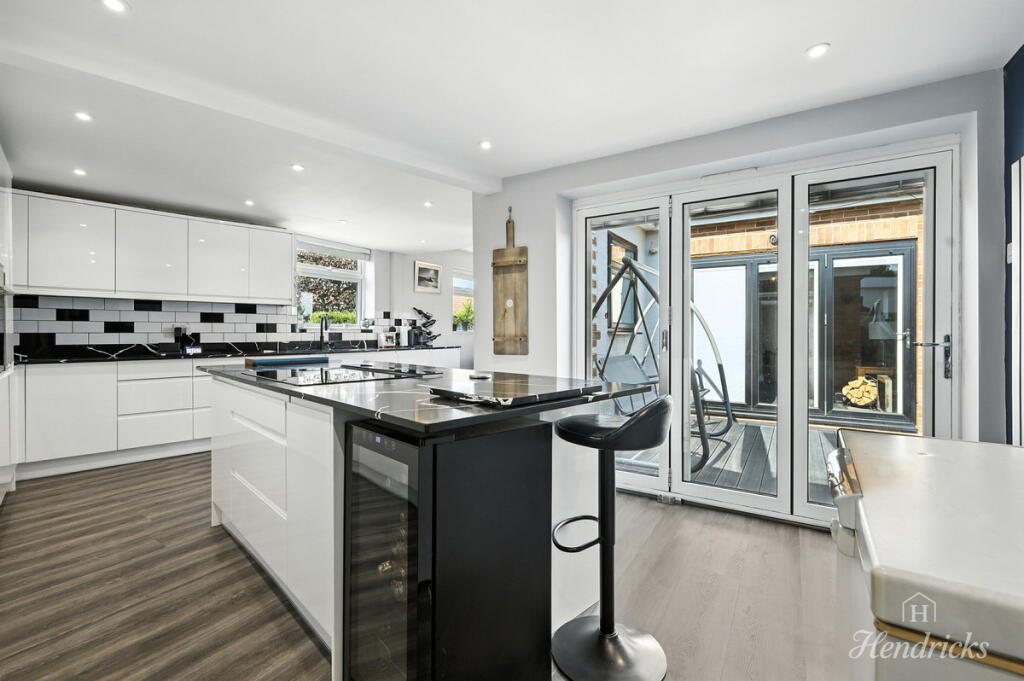 Main image of property: Benfleet Road, Benfleet, SS7 1