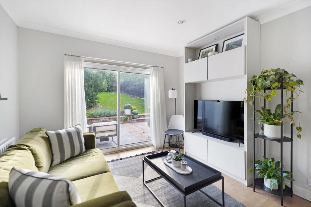 House in London - More