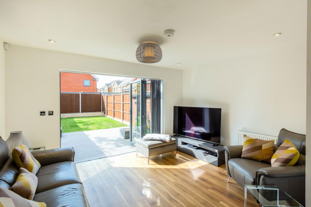 House in Rushcliffe, East Leake - View 4