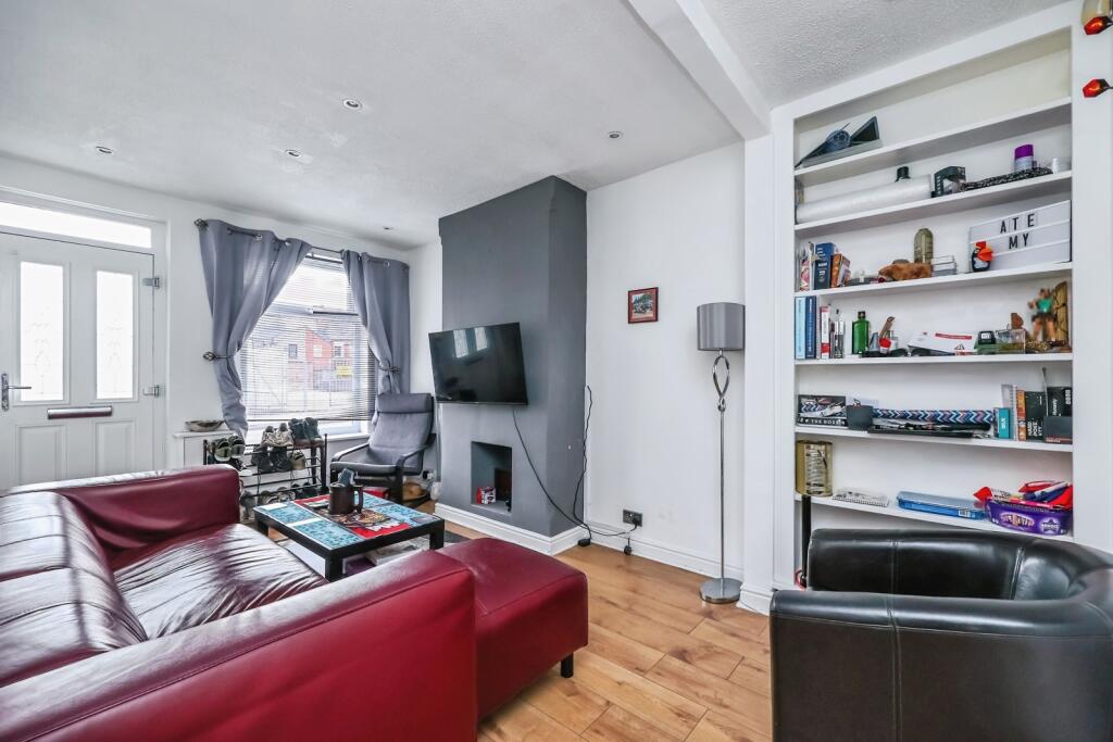 House in Ashfield, Titchfield, Hucknall - View 3