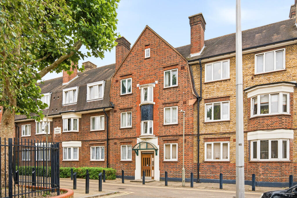 Apartment in London - View 2