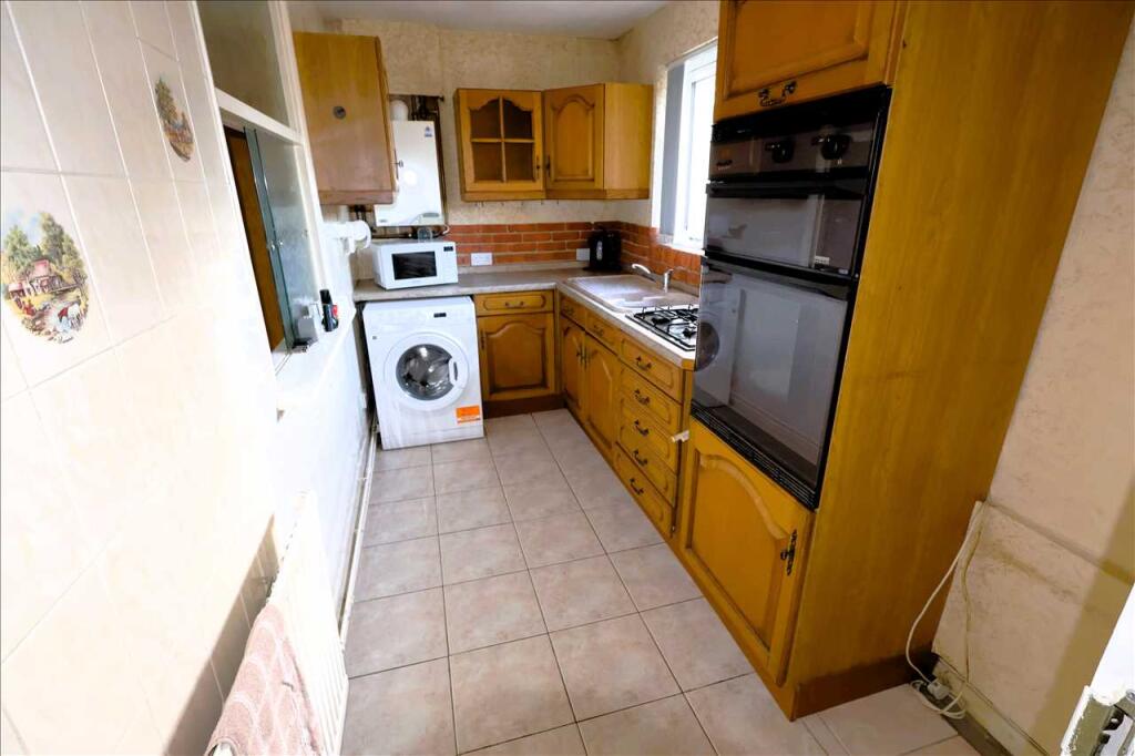 House in Milton Keynes, Loughton and Great Holm - View 4