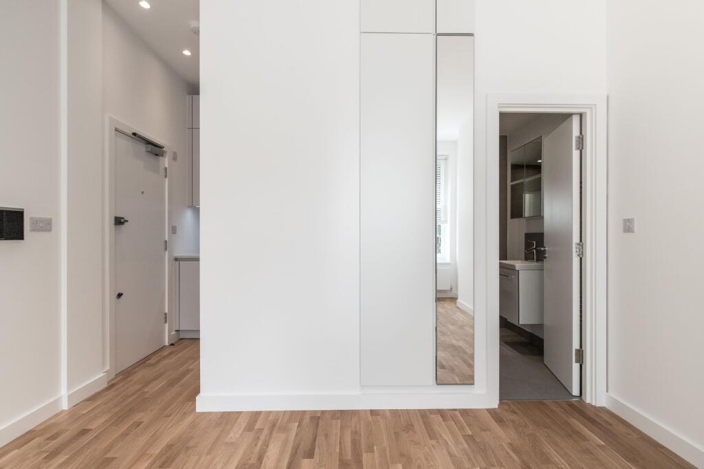 Ground floor studio flat for rent