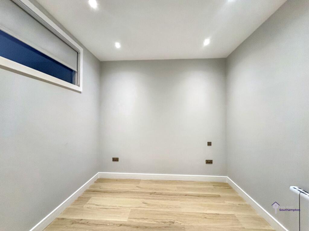 Apartment in Waterlooville - More
