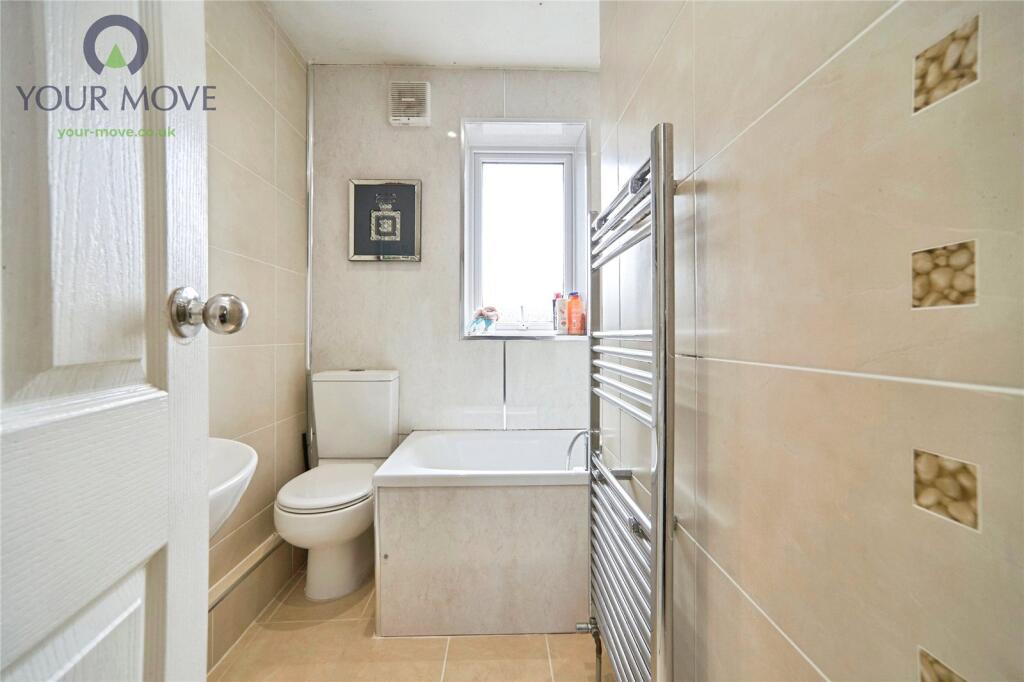 House in Keighley, Knowle Park - More