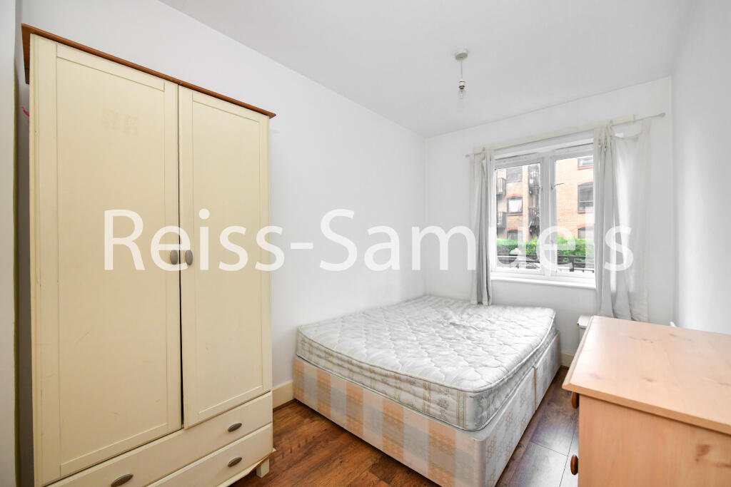 5 bedroom terraced house for rent