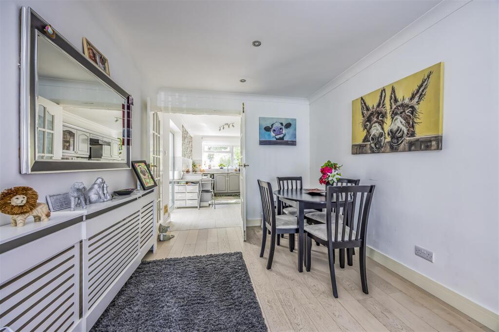 Cherry Tree Avenue, Waterlooville - View 4