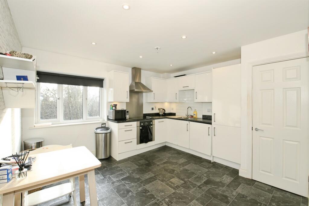 House in PETERBOROUGH, City of Peterborough - View 2