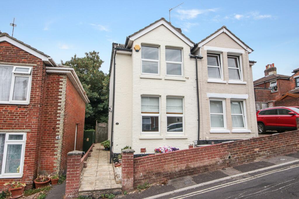 Lake Road, Woolston, SO19