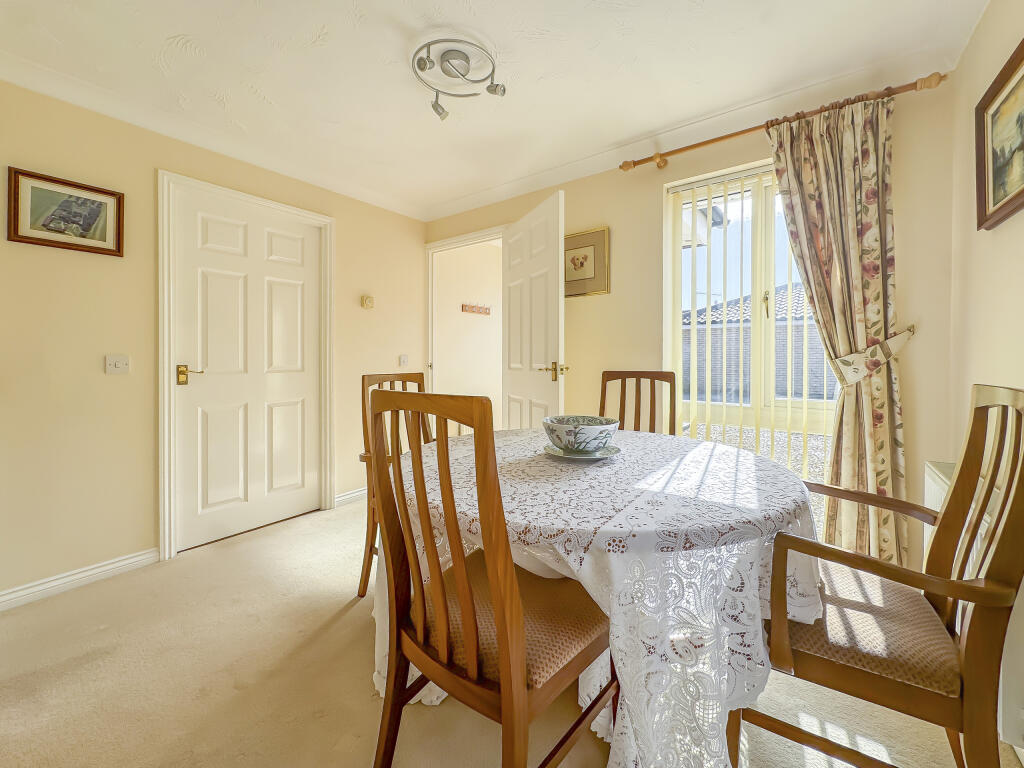 Bewicks Mead, Burwell, Cambridge, Cambridgeshire photo 3