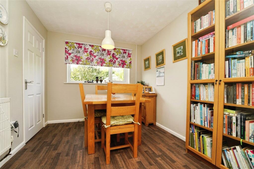 House in Gloucester - View 4