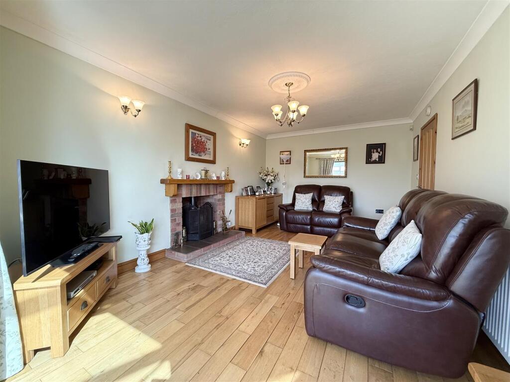 House in Kirklees, Denby Dale - View 5