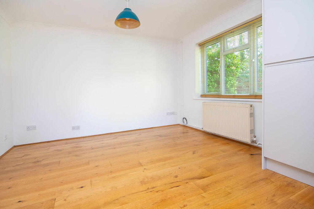 House in Southampton - View 4