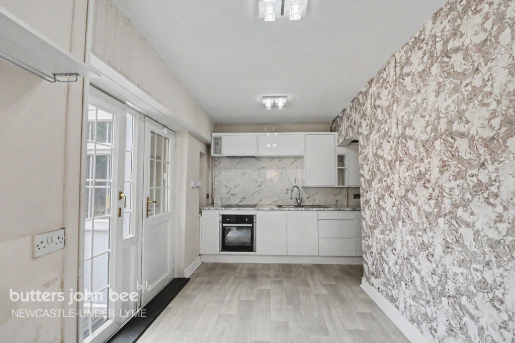 House in Stoke-on-Trent - View 2