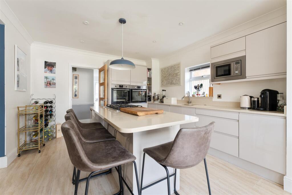 De Lisle Road, Bournemouth - View 6