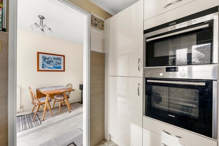 House in Epping Forest, Ongar - View 5