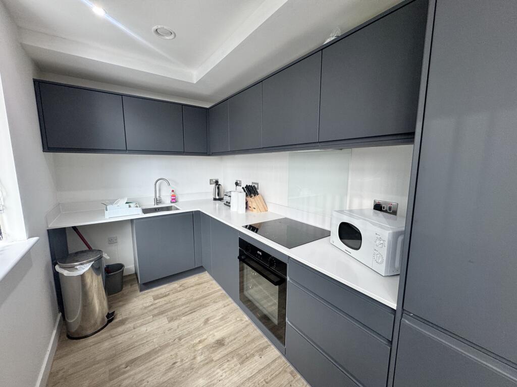 Apartment in Trafford, Greater Manchester - View 4