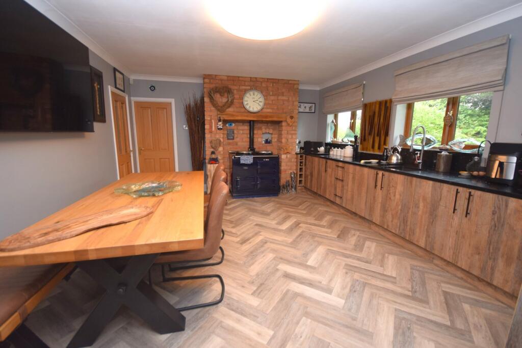 House in Rugby, Birdingbury - More