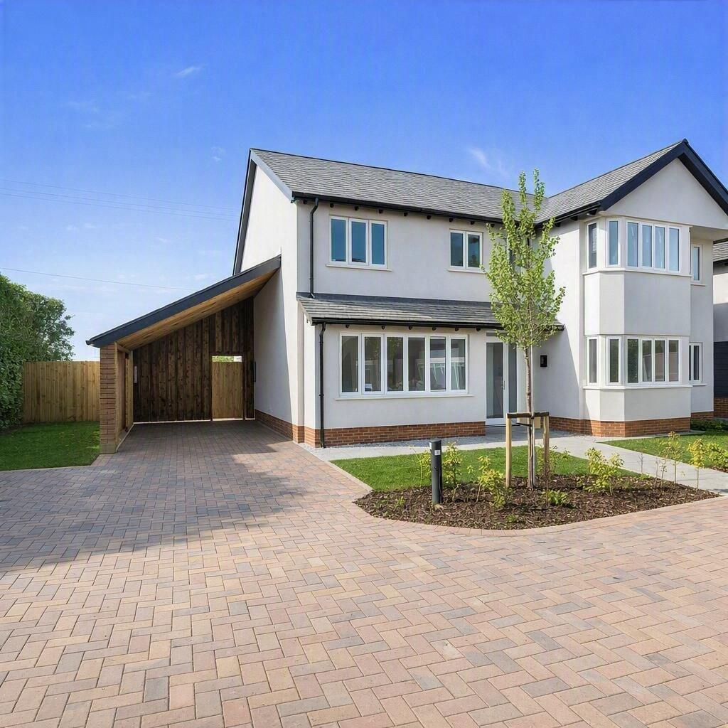 Main image of property: Primrose, Meadowbrook Gardens, Salisbury Road, Calmore, SO40