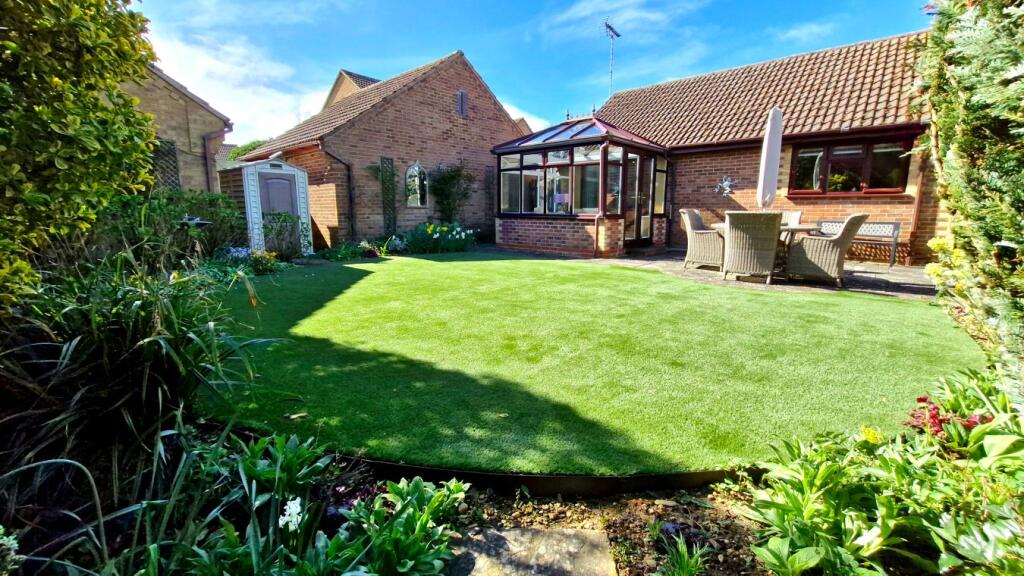  Maxey Close, Peterborough, PE6 photo 2