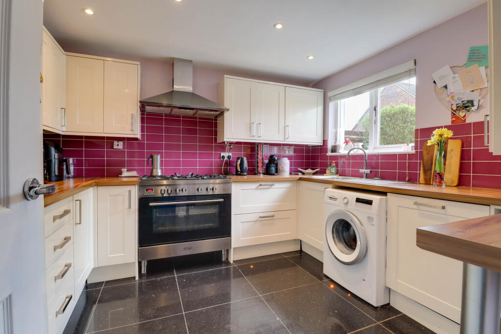 House in St Albans - View 4