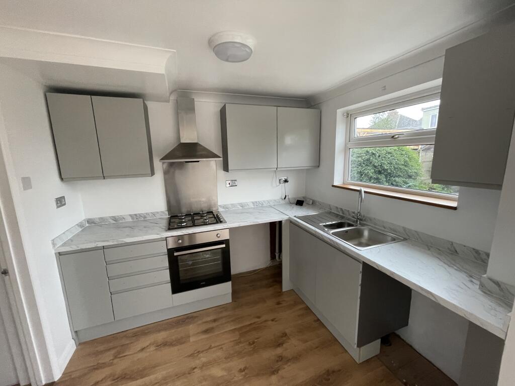 12 Broomspath Road, Stowupland, Stowmarket, Suffolk IP14 4DB photo 3