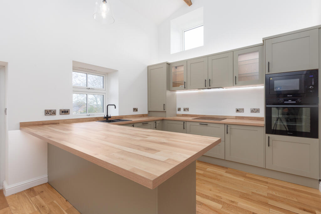 Additional image 2 of Stanhill Lane, Accrington, BB5