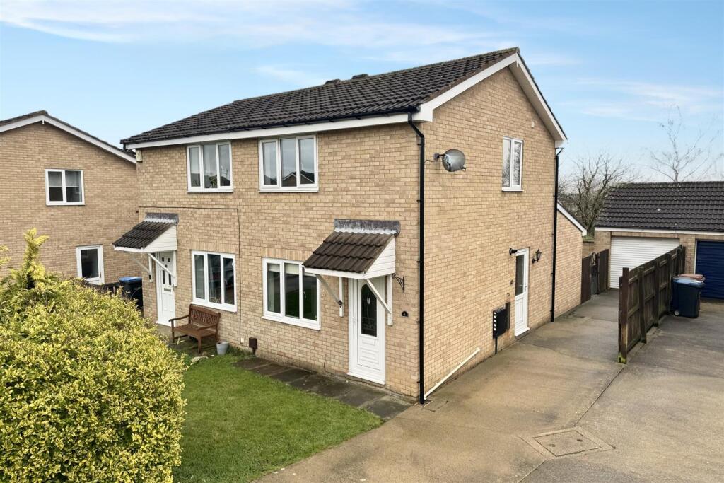 Main image of property: Farnham Close, Newton Aycliffe, DL5 4RP