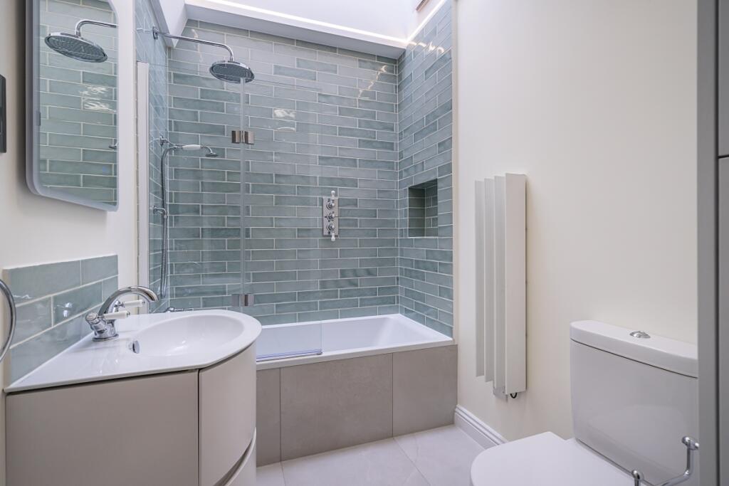 Apartment in London - More