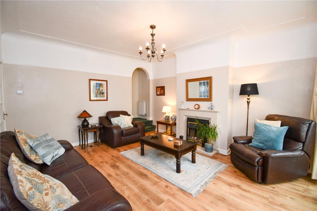 House in Frankby, Newton - More