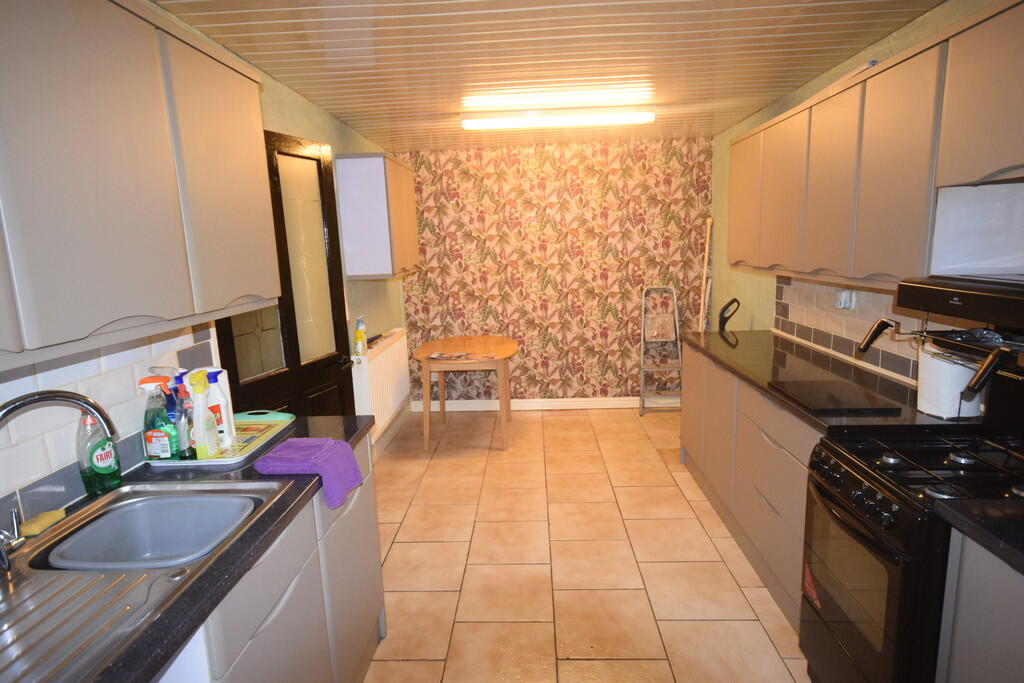 Low Moor Terrace, Barrow-in-Furness photo 4