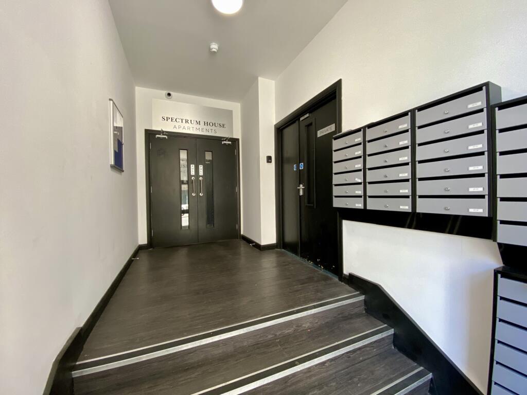 East Parade, Bradford, West Yorkshire, BD1 - View 6