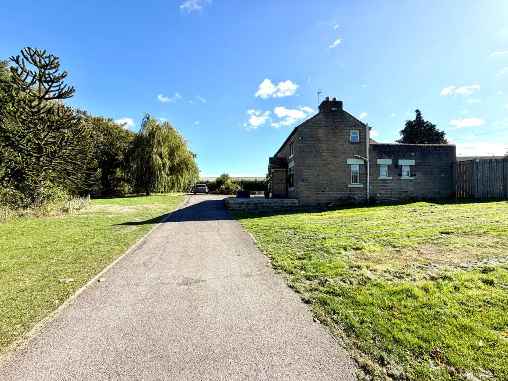Carlton Road, Barnsley, S71 3HX photo 4
