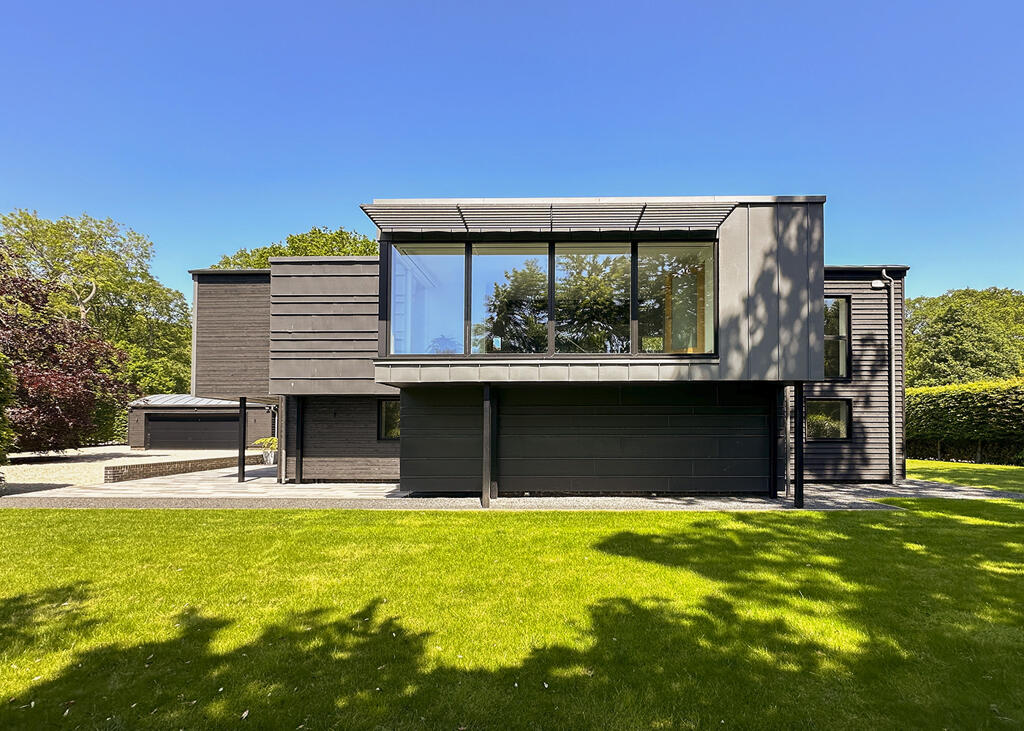 Main image of property: The Barn, Cuttens, Horns Lodge Lane, Tonbridge, Kent, TN11 9NH