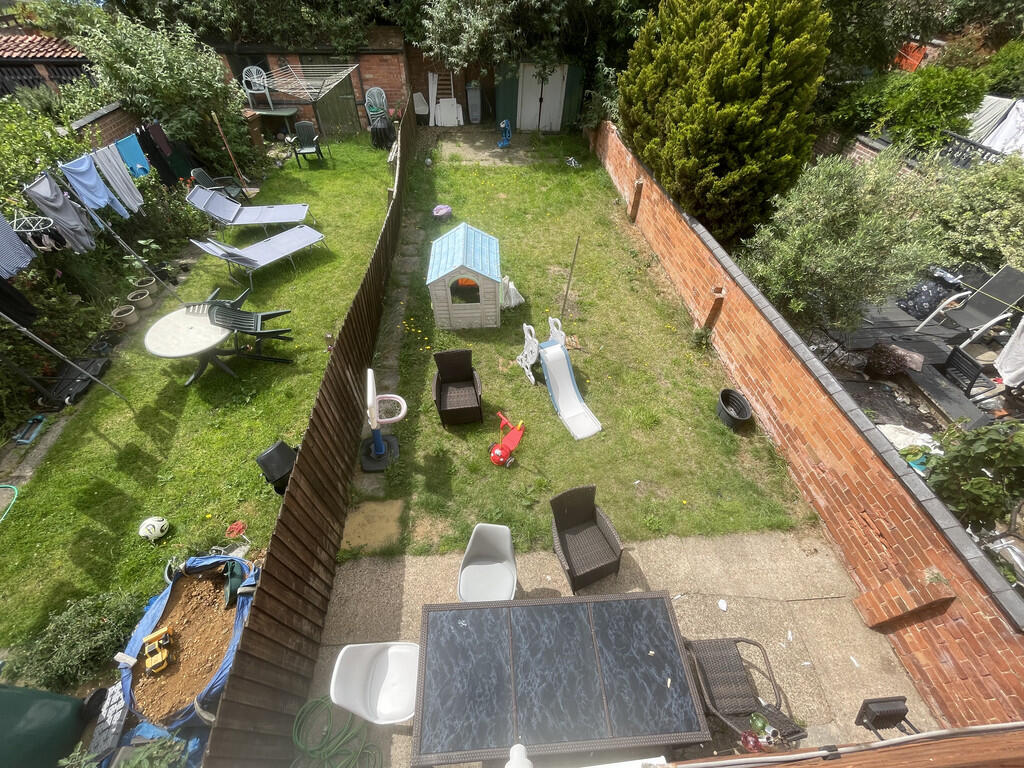 House in Newark and Sherwood, Balderton - More