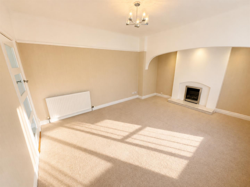 House in Pensby, Liverpool City Region - View 4