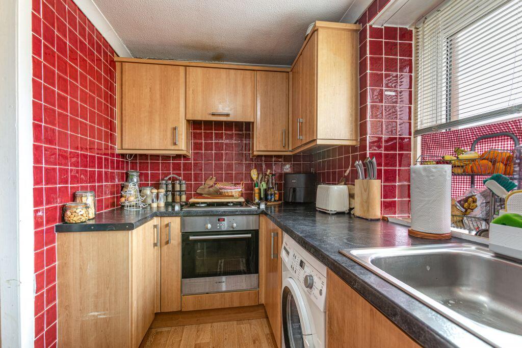 7 Elm Row, Galashiels, TD1 3JH photo 4
