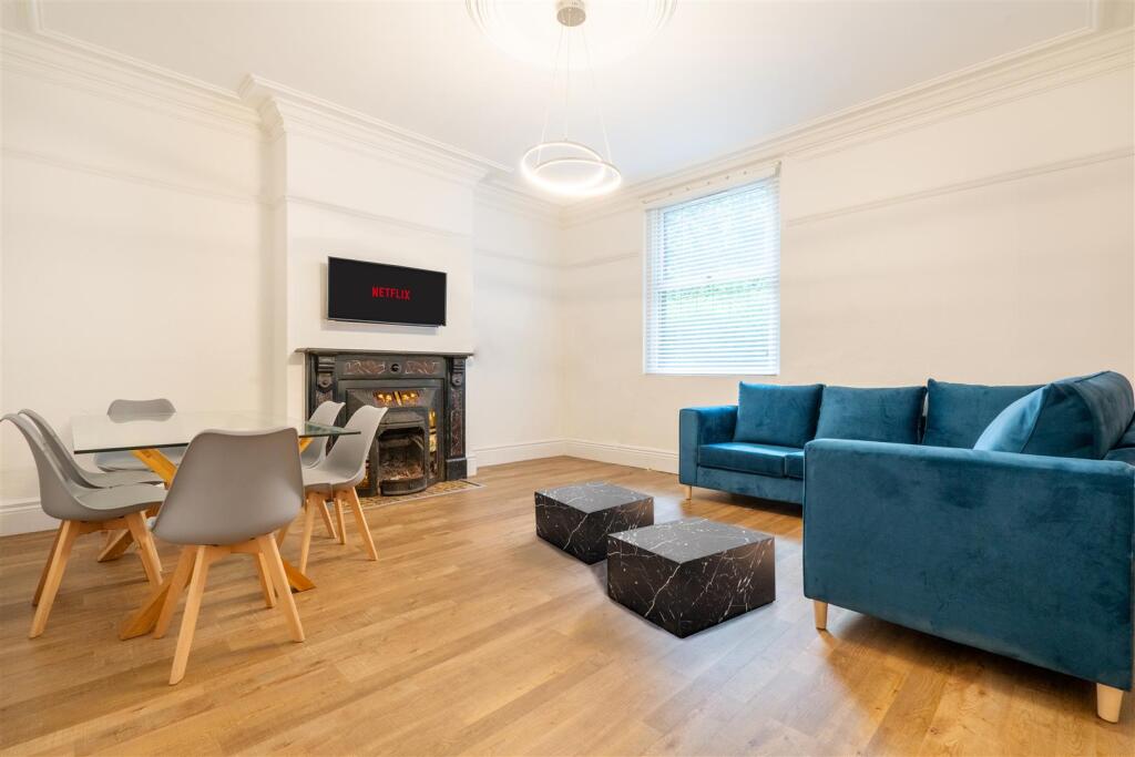 House in Sheffield, South Yorkshire - View 2