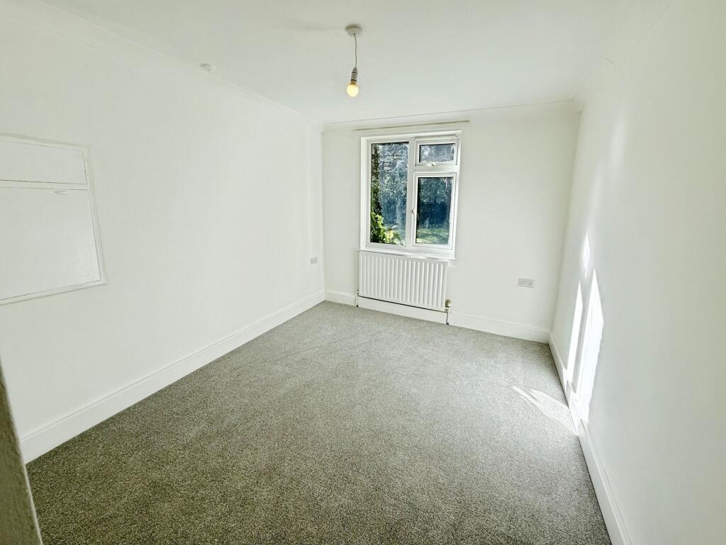 Apartment in Telford - More