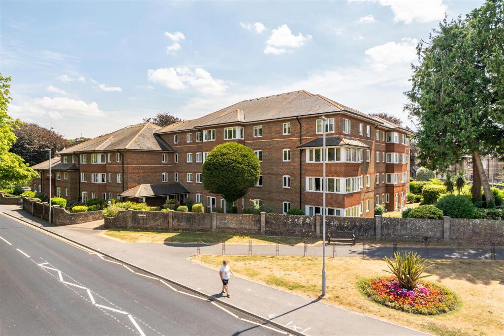 Main image of property: Southfield House, South Walks Road, Dorchester